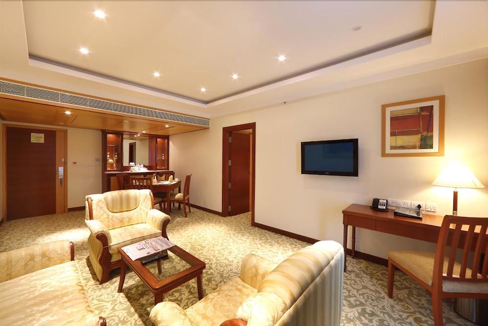 Accord Puducherry Exterior photo