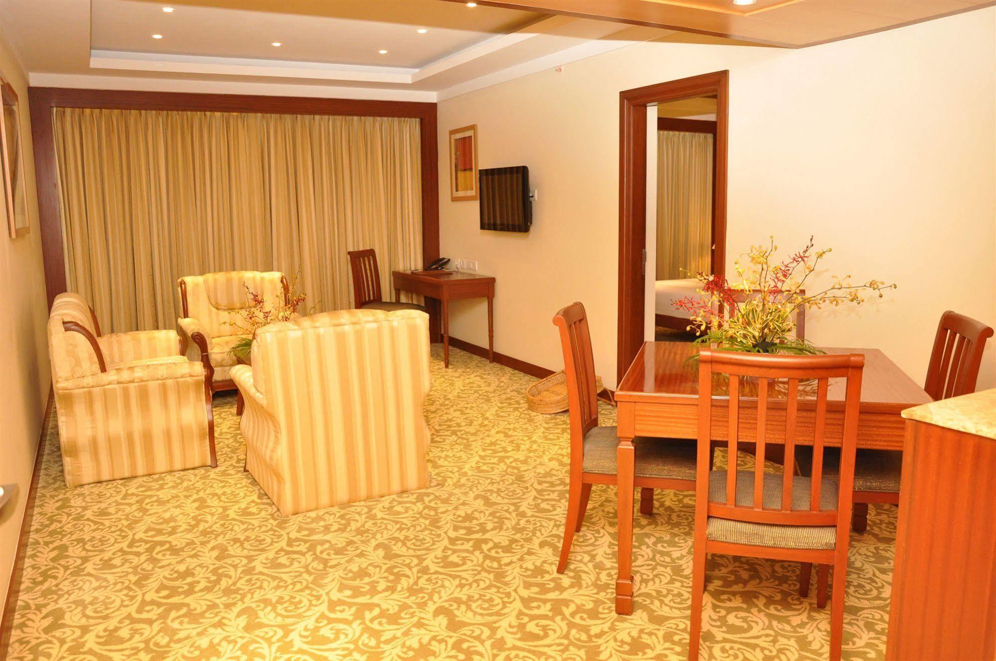 Accord Puducherry Exterior photo